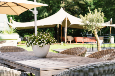 Outdoor Lodge