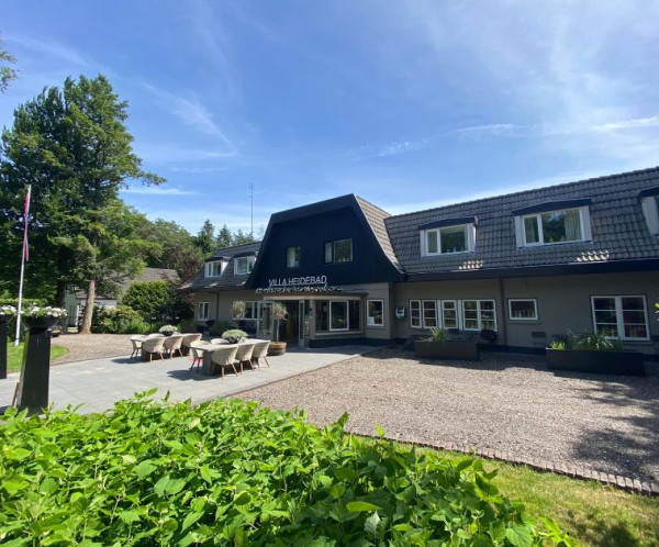 Over Villa Heidebad