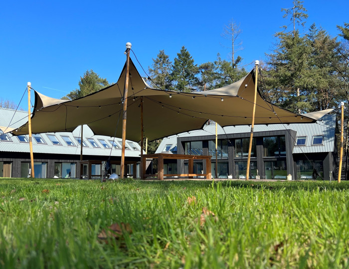 Outdoor Lodge